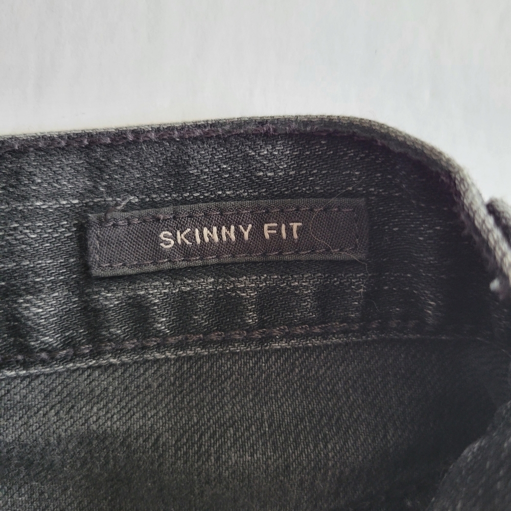 Luxury agolde dark grunge / destroyed Ripped/Distressed Black Jeans xl size 34 - Picture 12 of 12